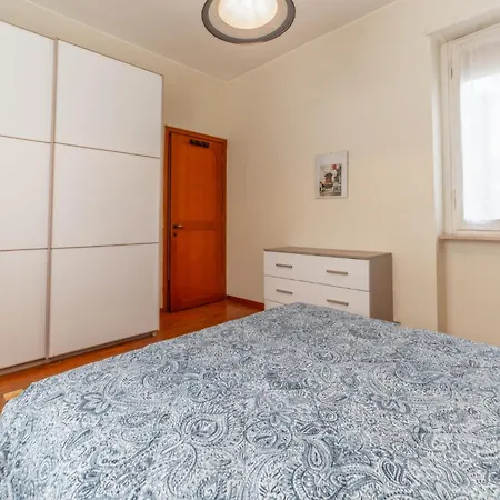 Casa Giuli - Metro Jonio Appartement *