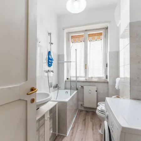 Casa Giuli - Metro Jonio Apartment Rome